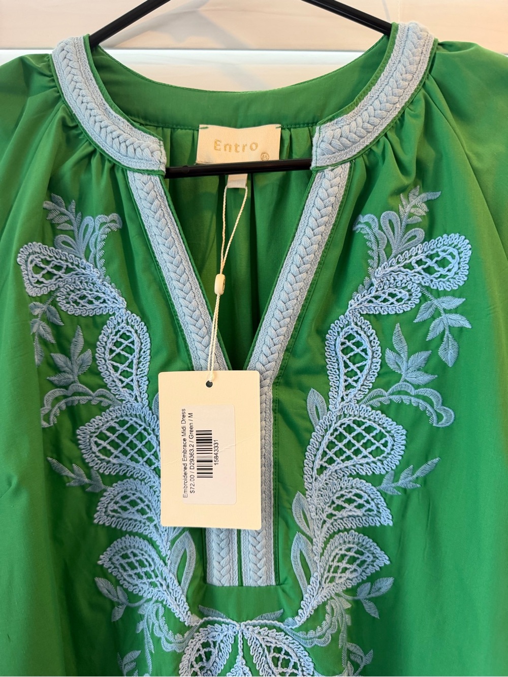entro Green Midi Dress with Light Blue Embroidery